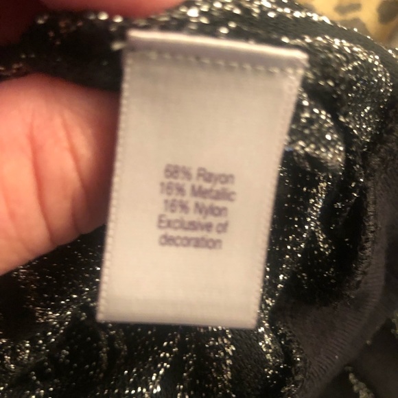 Jennifer Lopez size OX black & silver semi sheer 3/4 sleeve top - Picture 5 of 9